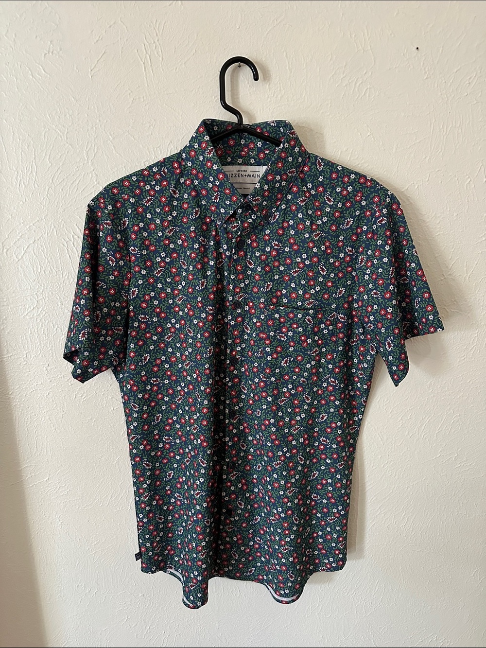 Mizzen+Main Dark Green Short-Sleeve Floral Button-Down Shirt